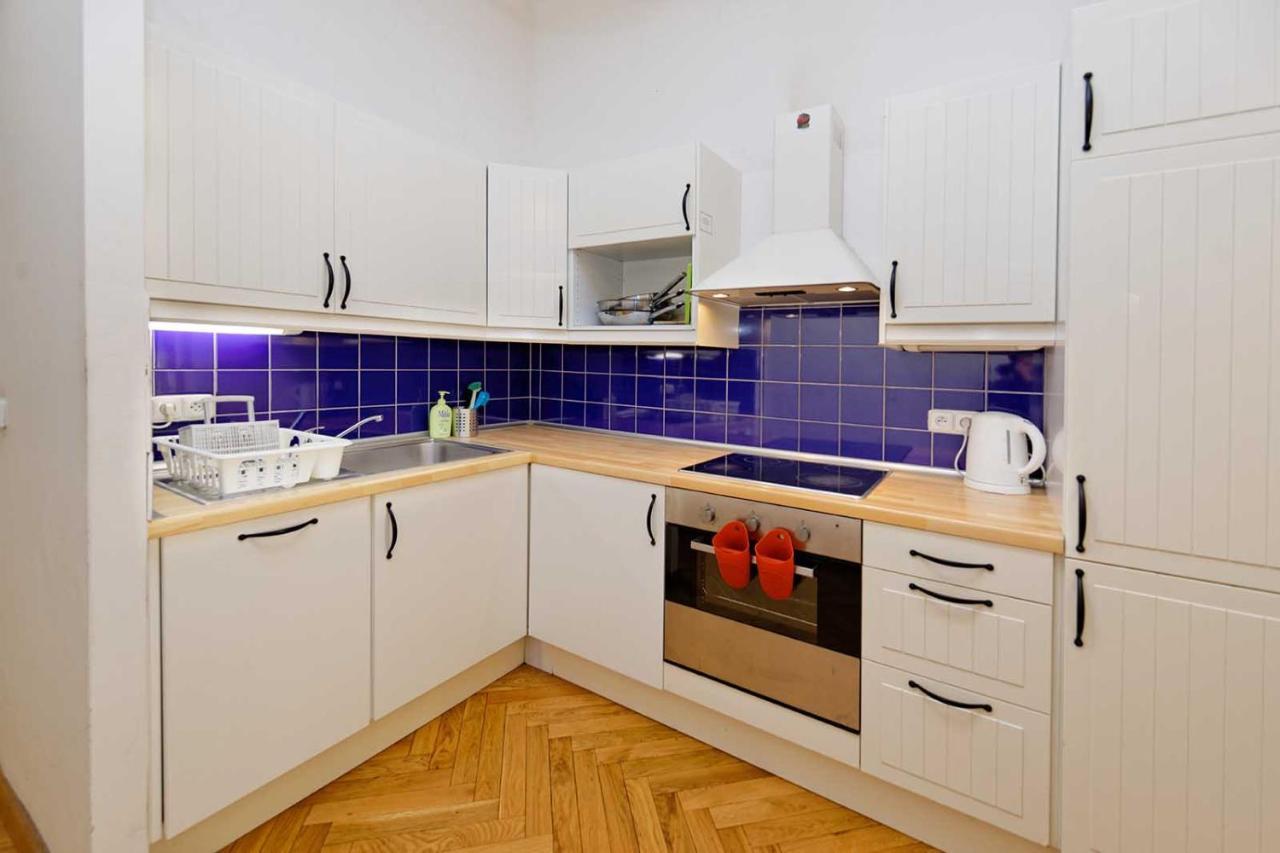 Jiriho Z Podebrad Apartments Prága Kültér fotó