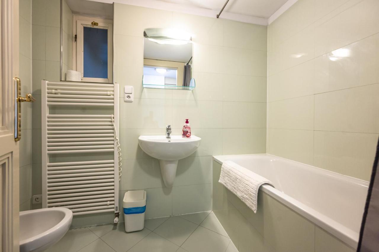 Jiriho Z Podebrad Apartments Prága Kültér fotó